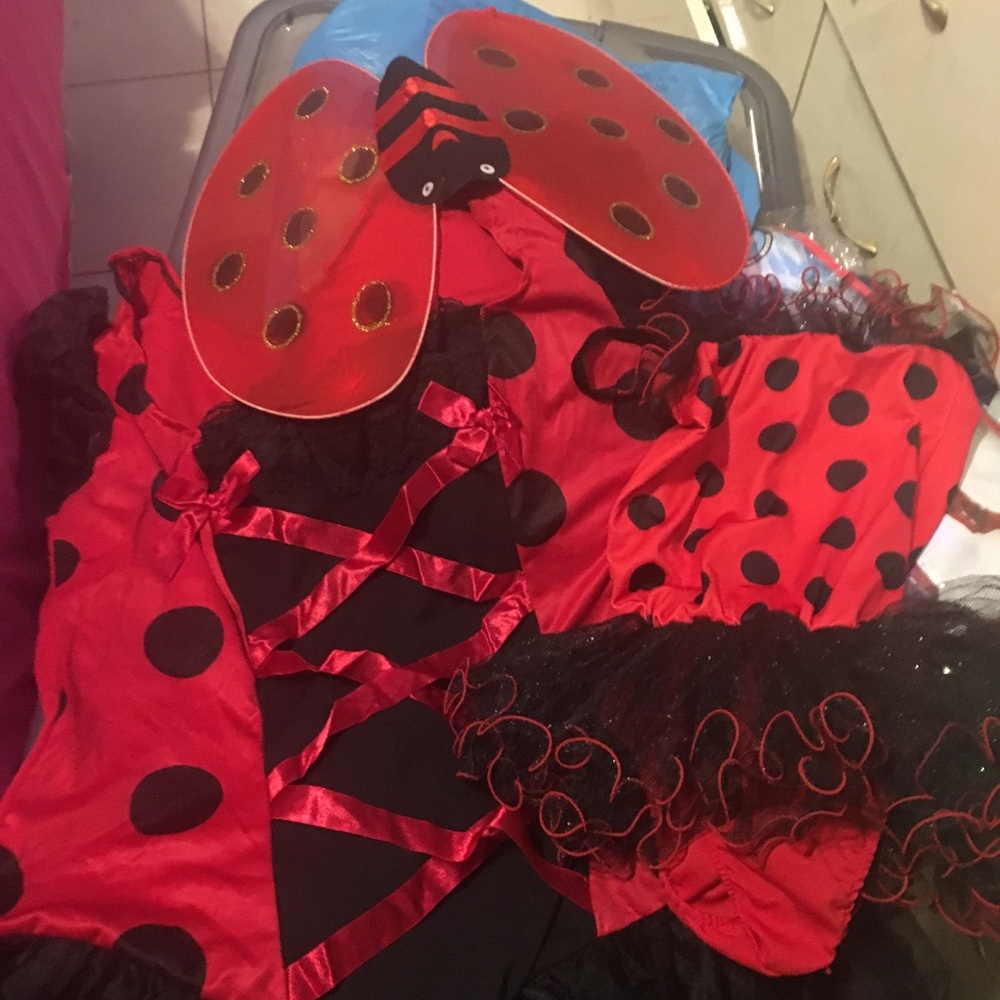 Costume